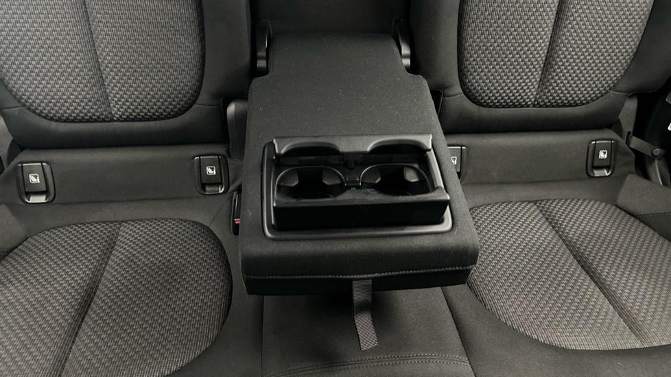 Rear Armrest/ Cup Holder