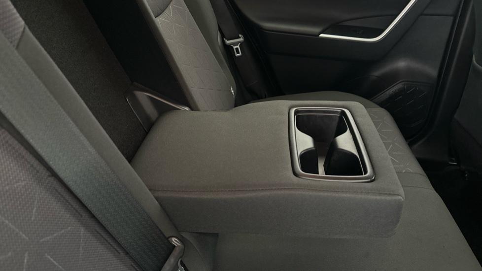 Rear Armrest/ Cup Holder