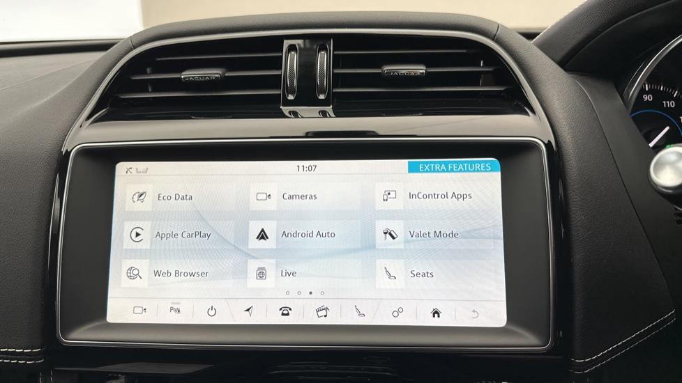 Apple CarPlay / Android Auto 