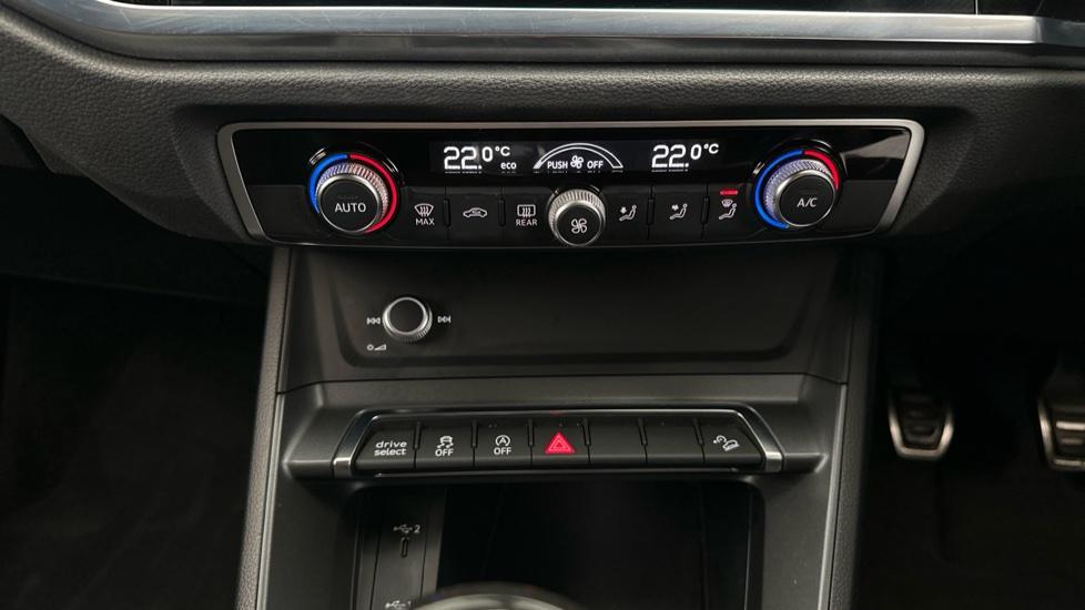 Auto Stop/Start/Air Conditioning /Dual Climate Control 