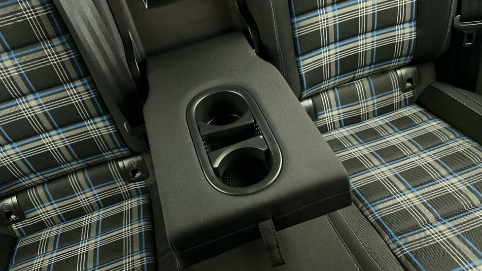 Rear Armrest/ Cup Holder