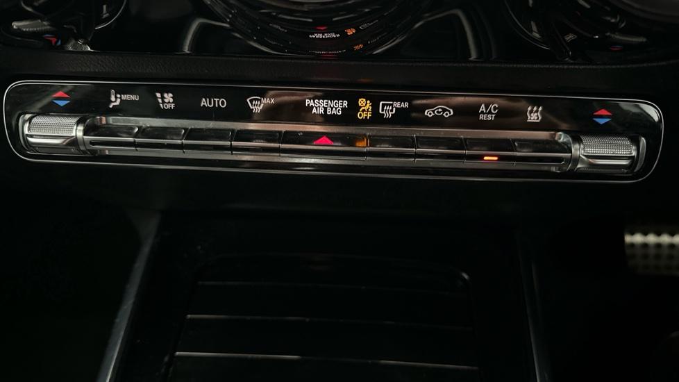 Air Conditioning /Dual Climate Control 