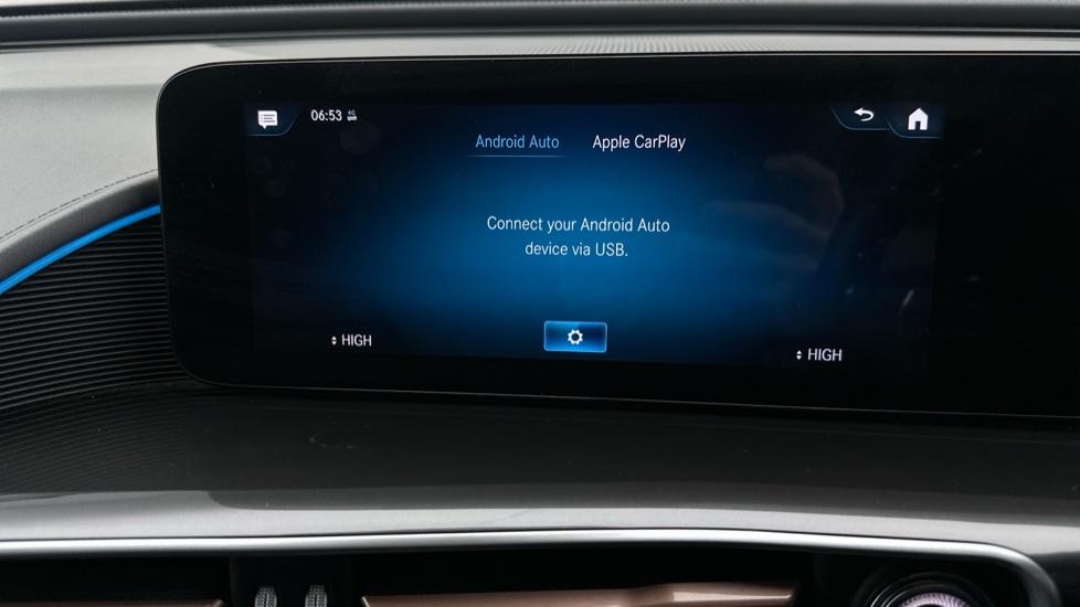 Apple Car Play & Android Auto