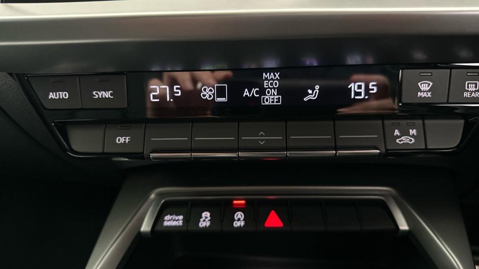 Air Conditioning /Dual Climate Control 