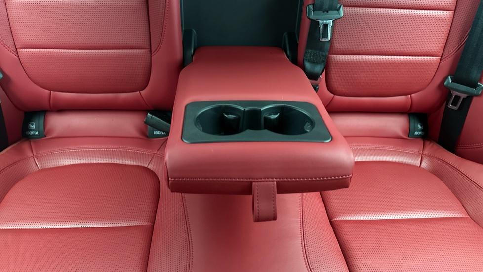 Rear Armrest/ Cup Holder