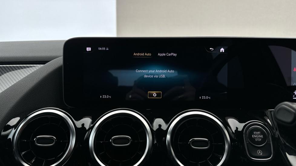 Apple Car Play & Android Auto