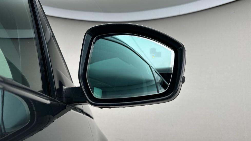 Blind Spot Monitoring System 