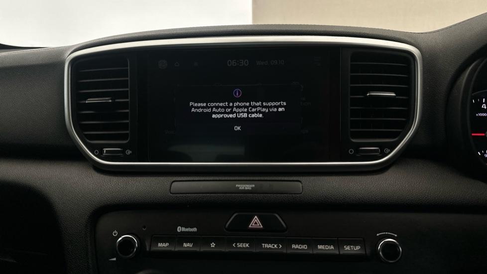 Apple Car Play & Android Auto