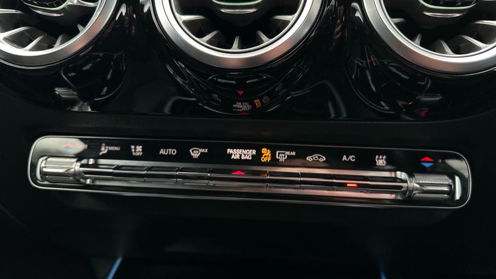 Air Conditioning /Dual Climate Control 