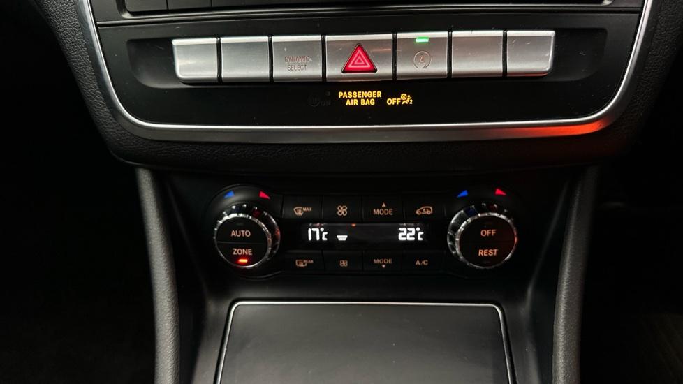 Air Conditioning /Dual Climate Control /Auto Stop/Start 