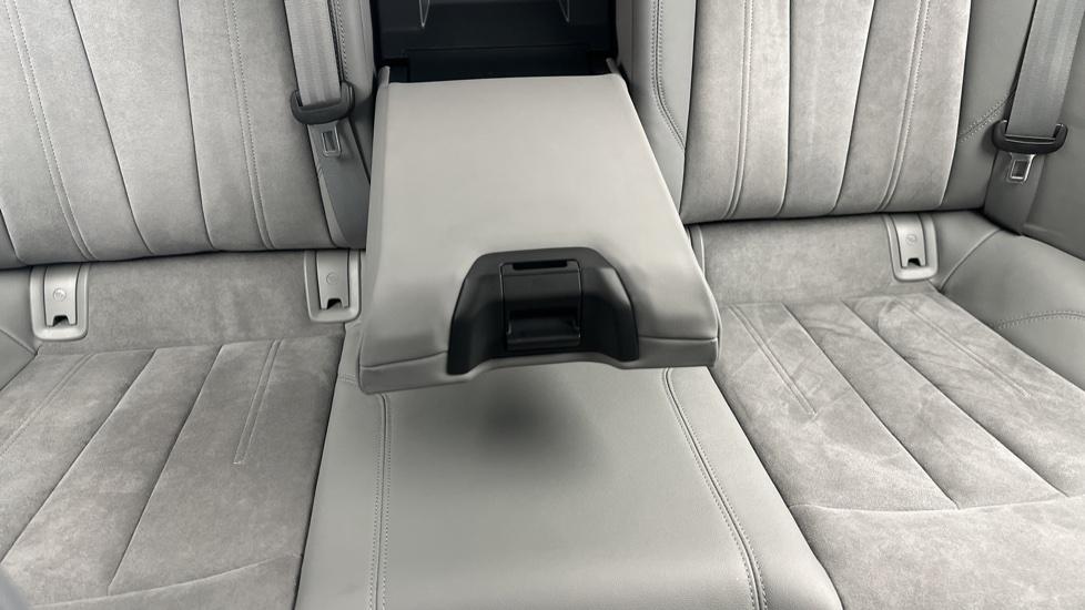 Rear Armrest 