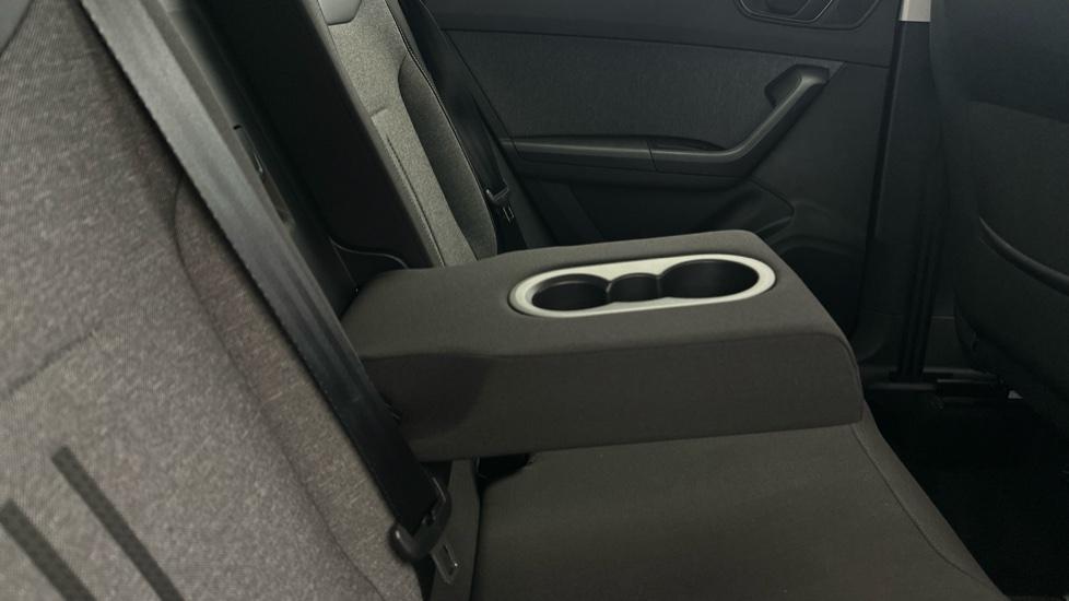 Rear Armrest/ Cup Holder