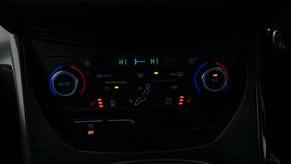 Air Conditioning /Dual Climate Control /Auto Stop/Start 