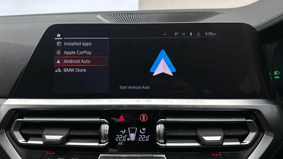 Apple Car Play & Android Auto