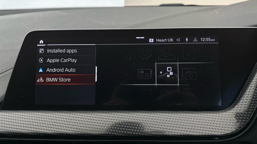 Apple Car Play & Android Auto