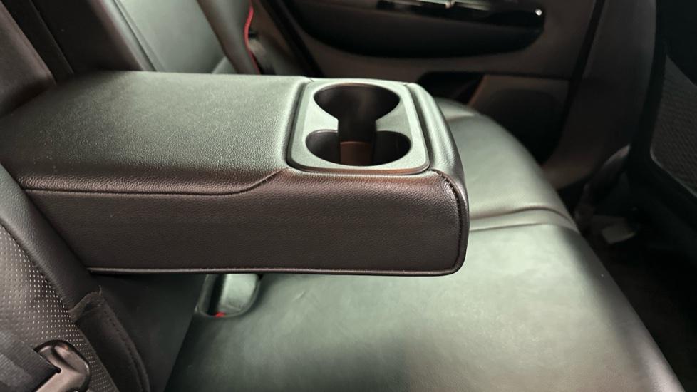 Rear Armrest/ Cup Holder