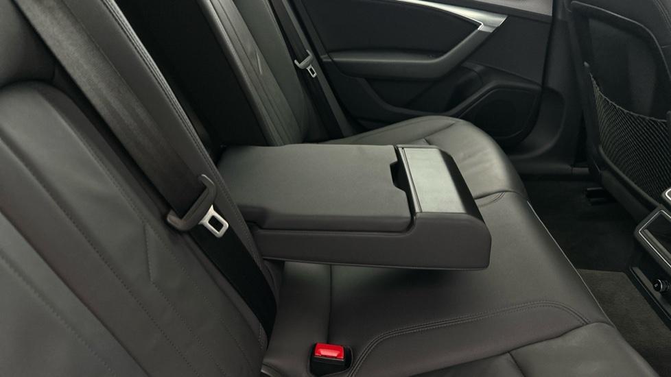 Rear Armrest 