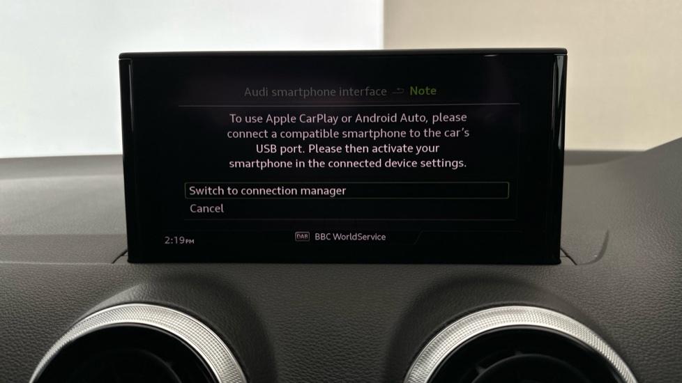 Apple Car Play & Android Auto