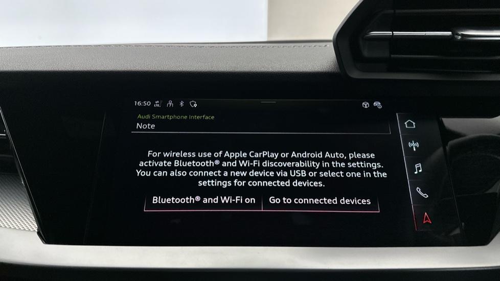 Apple Car Play & Android Auto