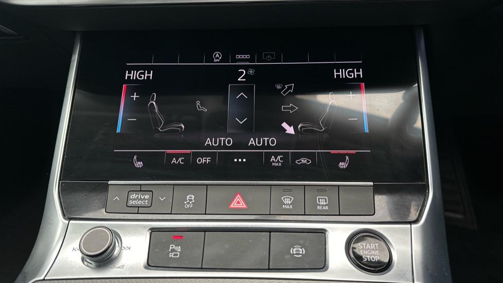 Dual Climate Control / Air Conditioning / Auto Stop/Start / Heated Seats 