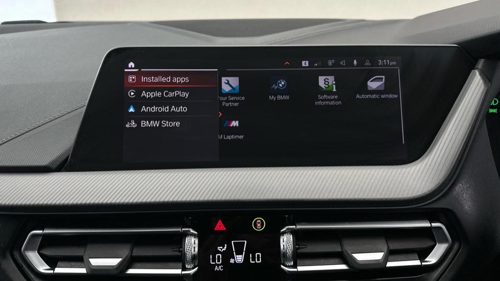 Apple Car Play & Android Auto