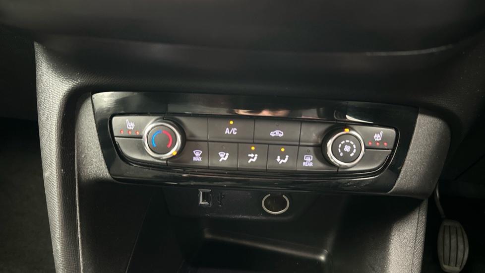 Heated Seats /Air Conditioning 