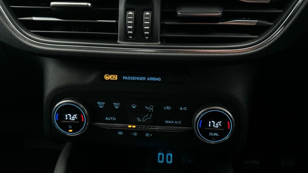 Air Conditioning /Dual Climate Control 