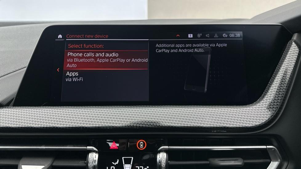 Apple Car Play & Android Auto