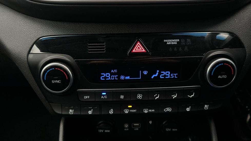 Air Conditioning /Dual Climate Control 