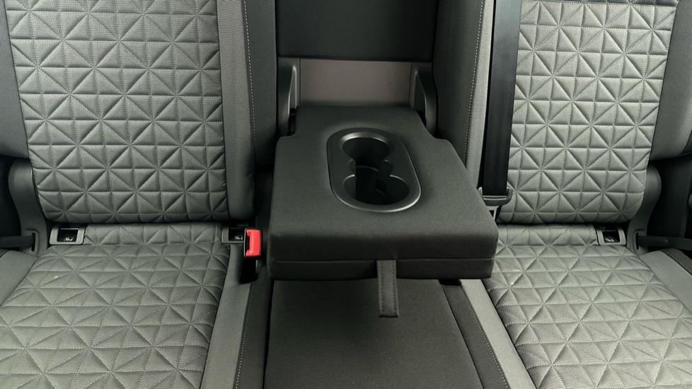 Rear Armrest/ Cup Holder