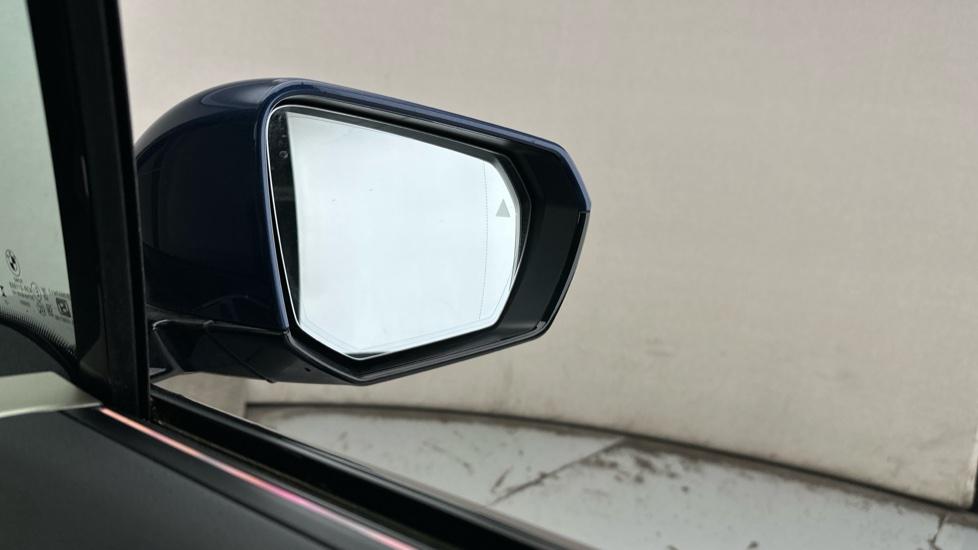 Blind Spot Monitoring System 