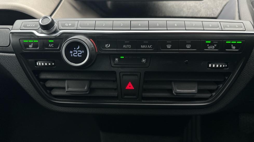 Air Conditioning  / Heated Seats 