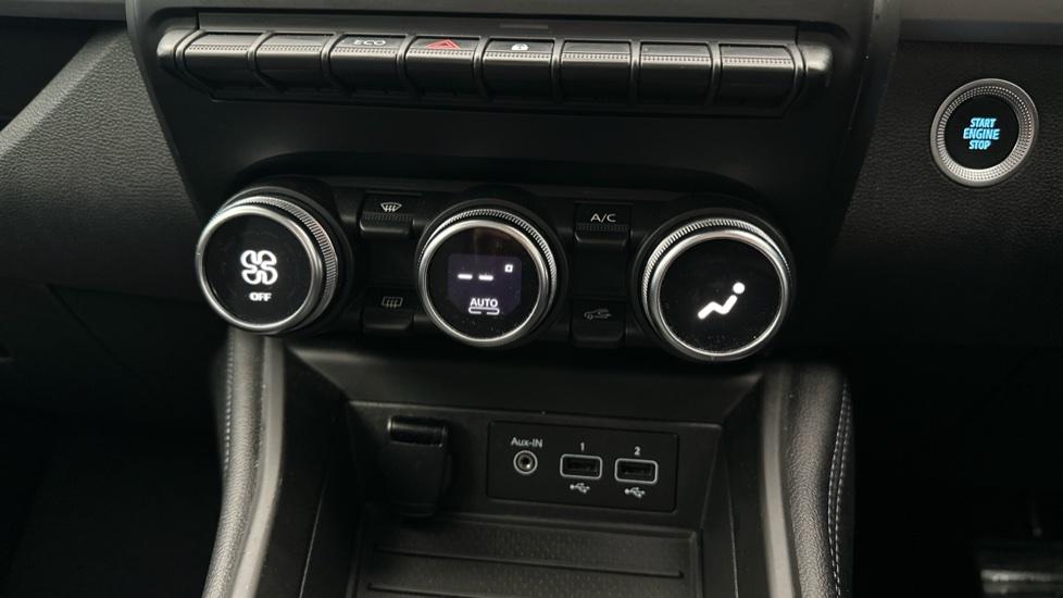 Air Conditioning /Dual Climate Control 