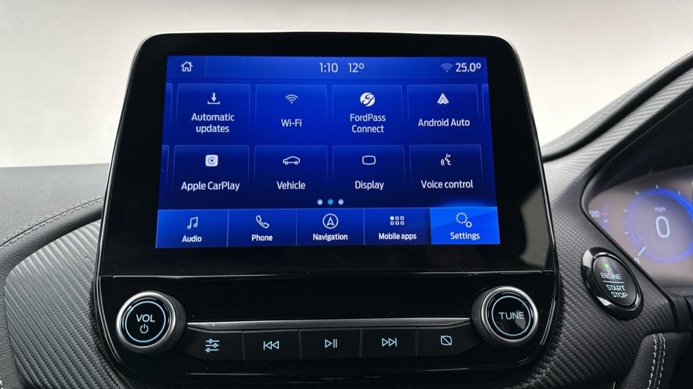 Apple Car Play & Android Auto