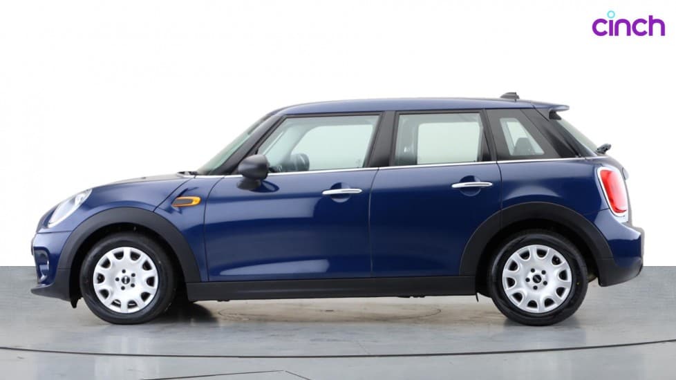 Used 2017 BLUE MINI Hatchback 1.5 One D 5dr, 68,359 miles - cinch