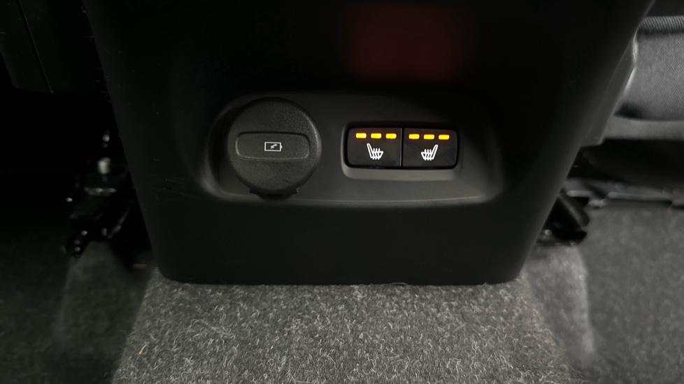 Rear Heated Seats 