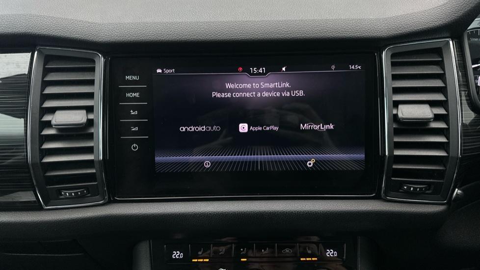 Apple Car Play & Android Auto