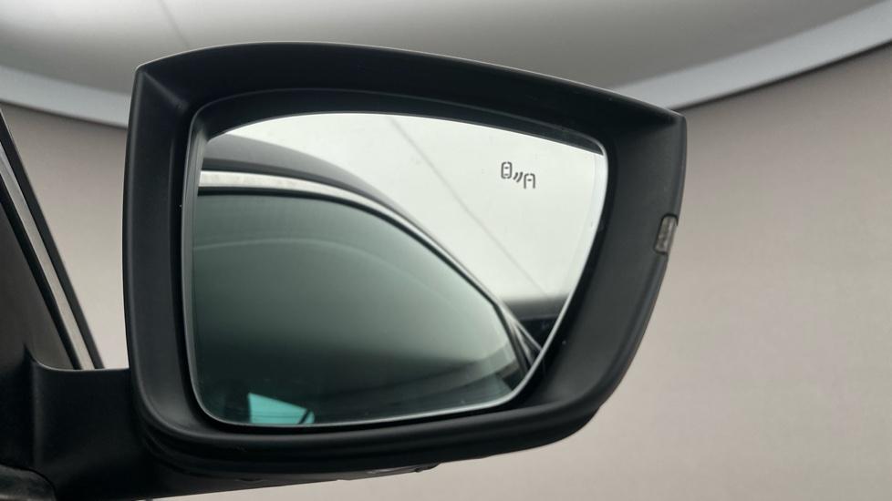 Blind Spot Monitoring System 