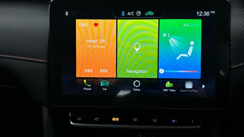 Apple Car Play & Android Auto