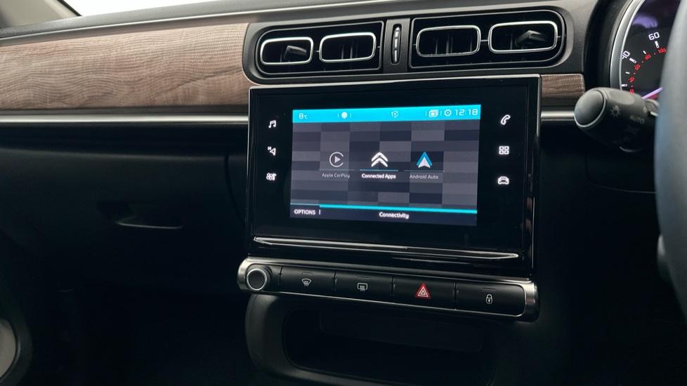 Apple Car Play & Android Auto