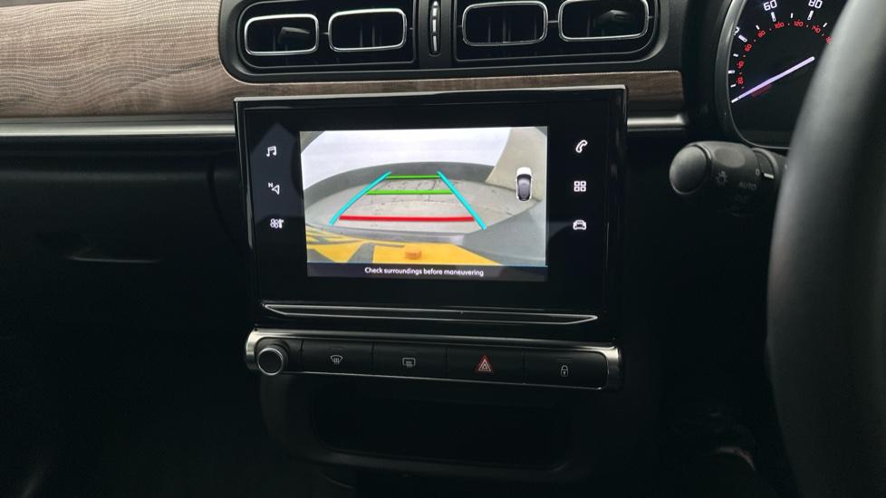 Rear View Camera /Park Pilot 