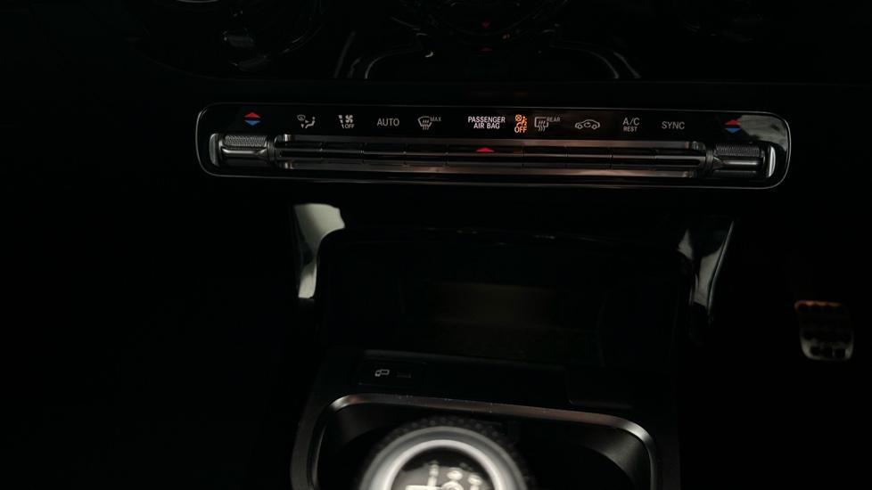 Air Conditioning /Dual Climate Control 