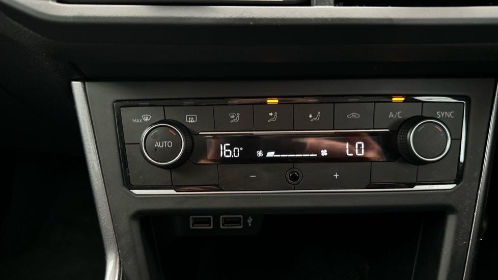 Air Conditioning /Dual Climate Control 