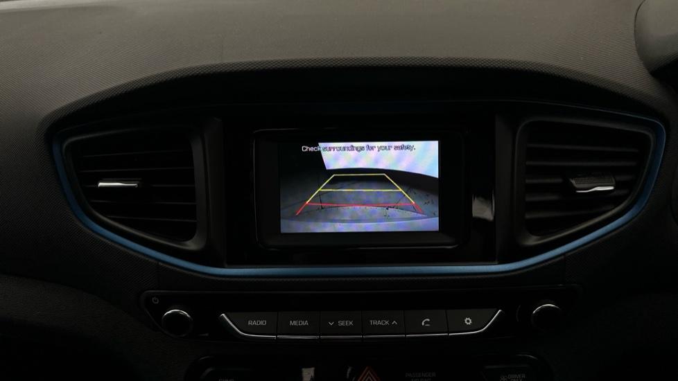 Rear View Camera /Park Pilot 