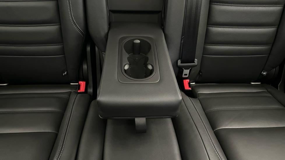 Rear Armrest/ Cup Holder