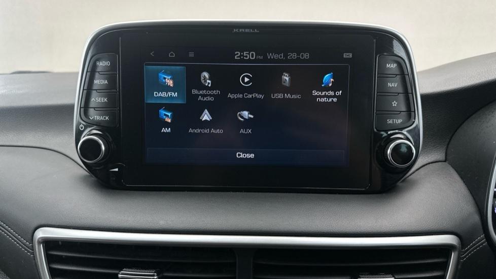 Apple Car Play & Android Auto