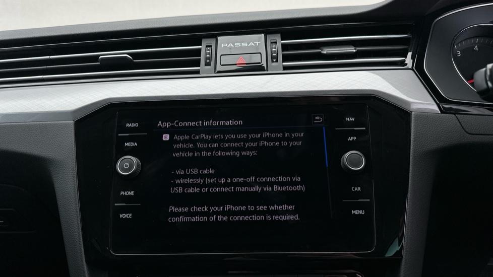 Apple Car Play & Android Auto