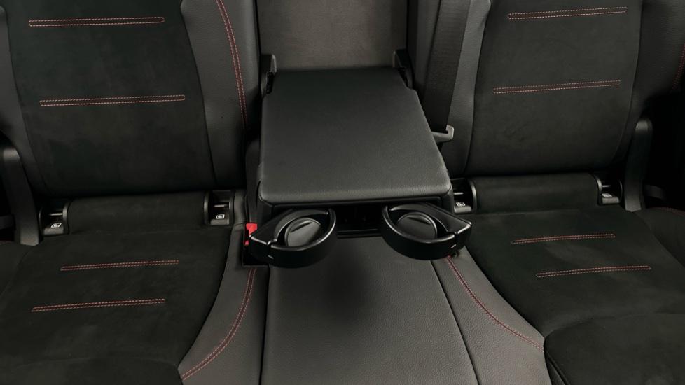 Rear Armrest/ Cup Holder