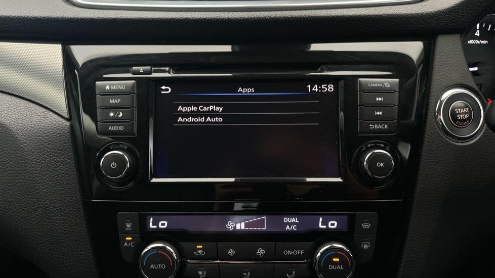 Apple Car Play & Android Auto