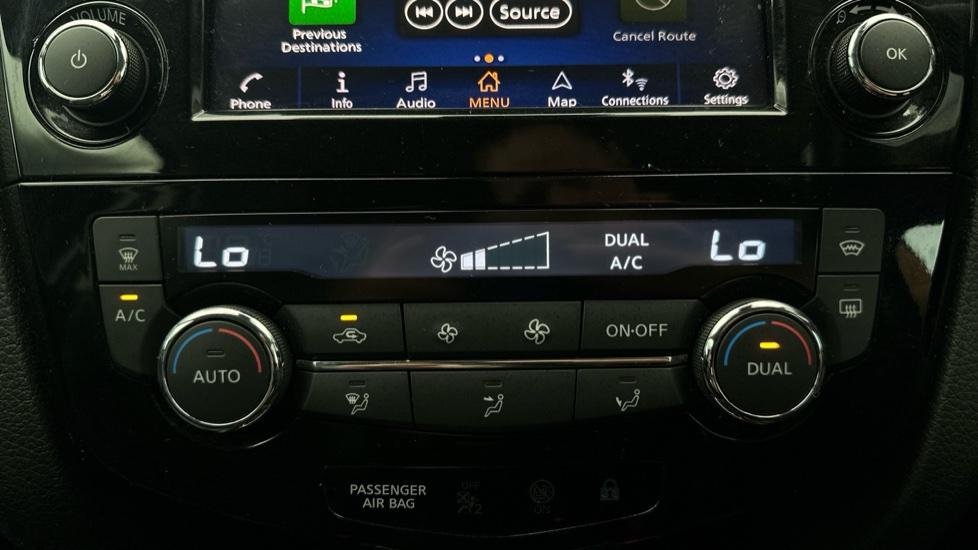 Air Conditioning /Dual Climate Control 